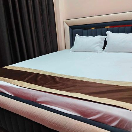 Hotel O The Lavish Landmark Danapur Extérieur photo